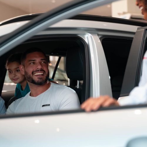 Mitos e verdades sobre concessionárias: comprar e cuidar do carro pode ser mais vantajoso do que parece